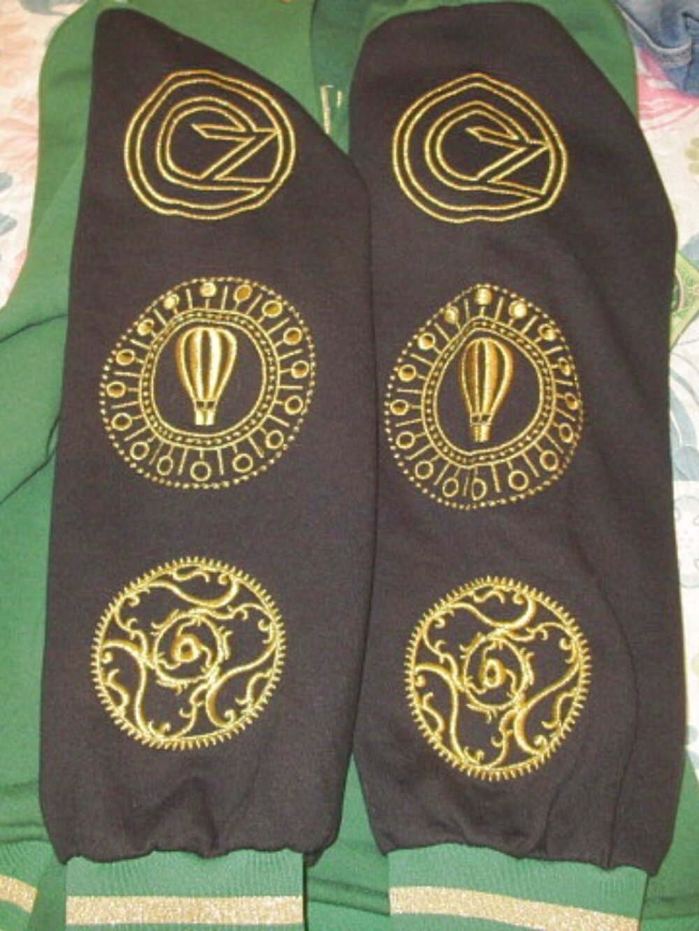 Wicked Emerald City Bomber Jacket Size M Glitter Embroidered Oversized Varsity - Picture 3 of 11